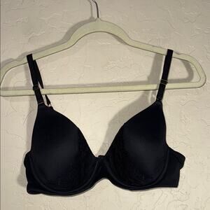 Soma embraceable enchanting lace black bra size 36C.